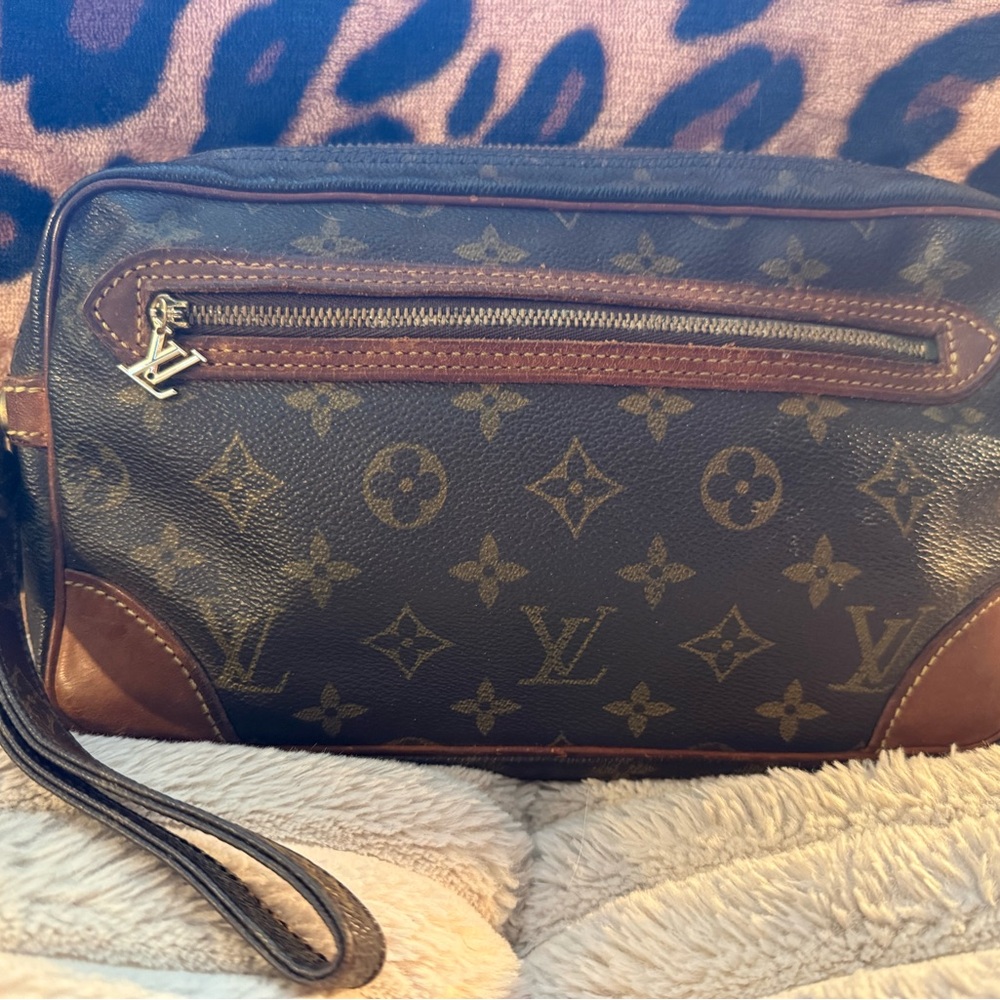 Louis Vuitton Monogram Clutch Wristlet Bag